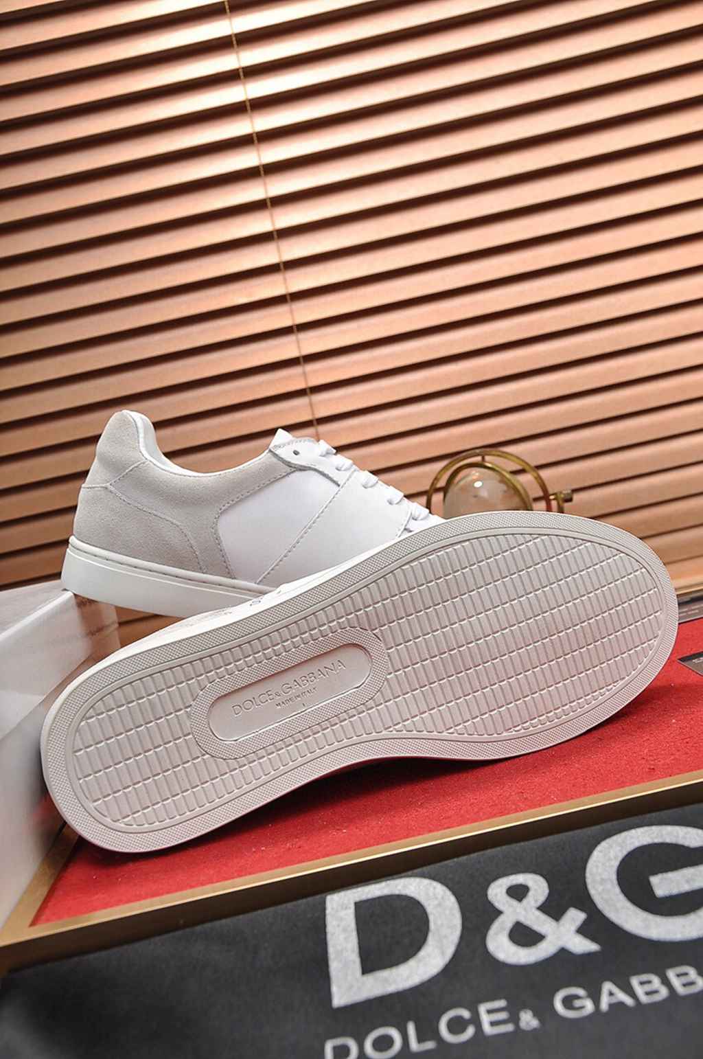 D*G sneaker